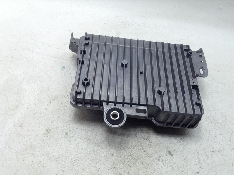 20-24 TESLA MODEL Y PERFRORMANCE FRONT BODY CONTROL MODULE UNIT OEM