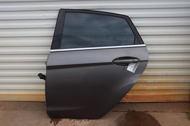 2013-2018 FORD FIESTA SEDAN REAR LEFT SIDE DOOR SHELL PANEL GRAY W/ GLASS OEM