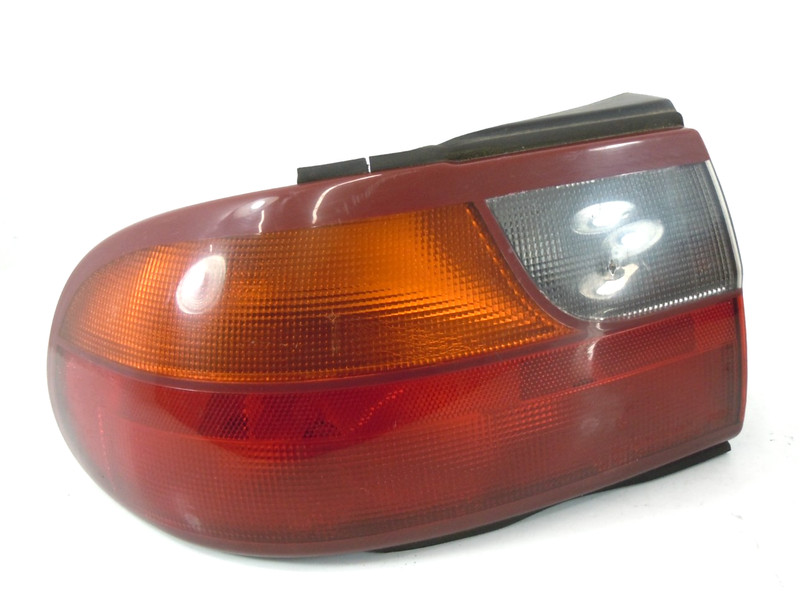 1997-2005 Chevrolet Malibu Quarter Panel Mounted Tail Light Driver Left OEM