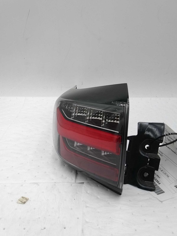2022 Nissan Murano Left Tail Light Assembly Grey 676844 43000 Miles