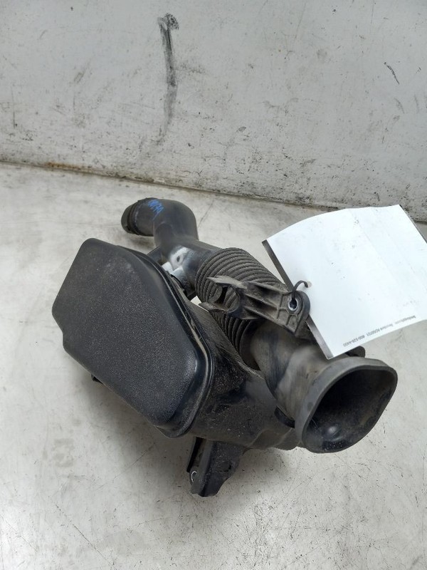 10 TOYOTA PRIUS AIR TUBE RESONATOR 1.8L