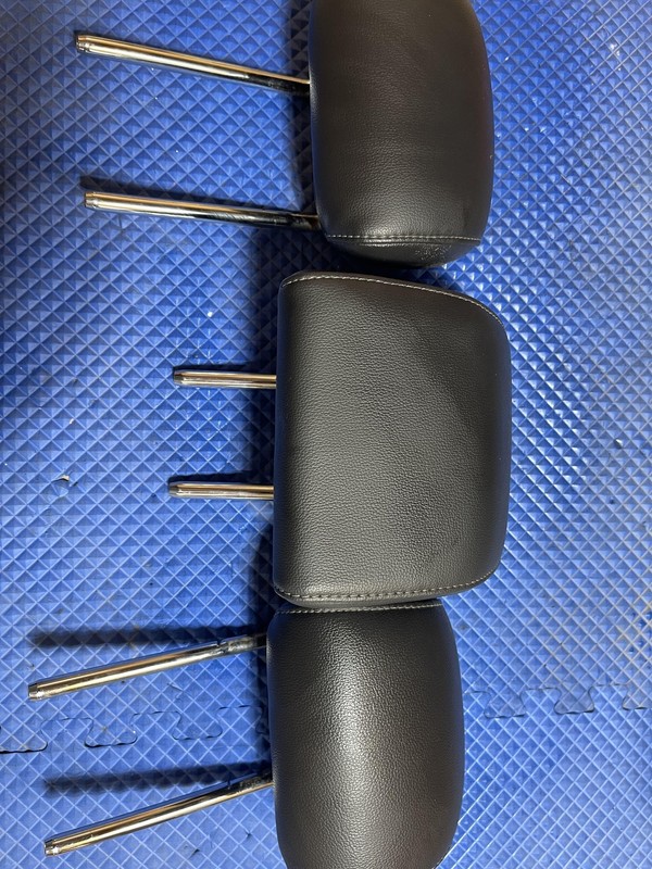 2013 2014 2015 2016 Ford Fusion Rear Seat Leather Head Rest Set of 3 Black