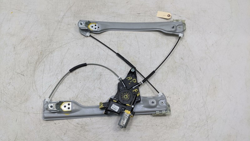 Front Left Door Window Regulator 2020 Cadillac CT5 84718515