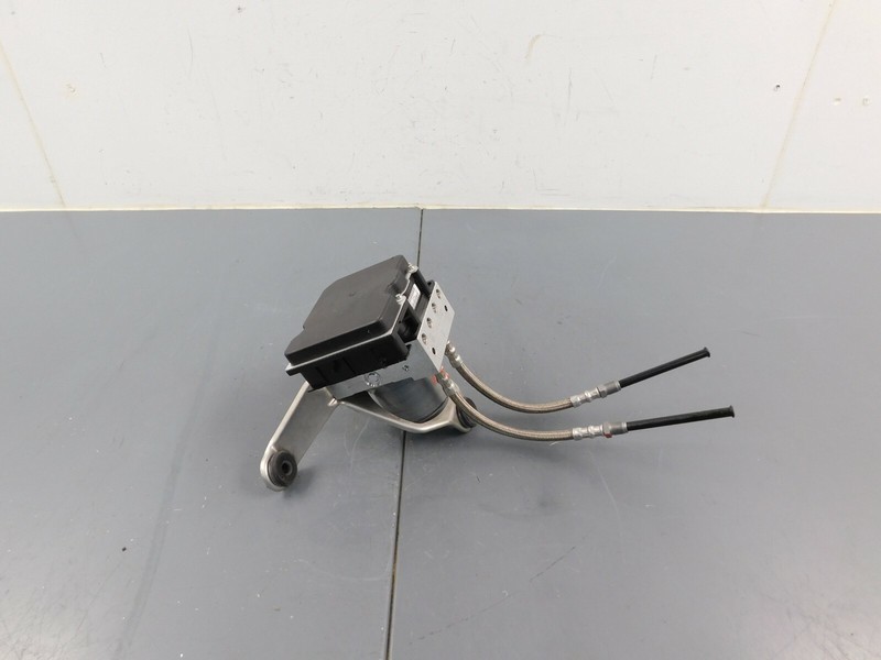 2007 06 08 Porsche 911 997 Carrera S ABS Brake Pump Module #0219 E7