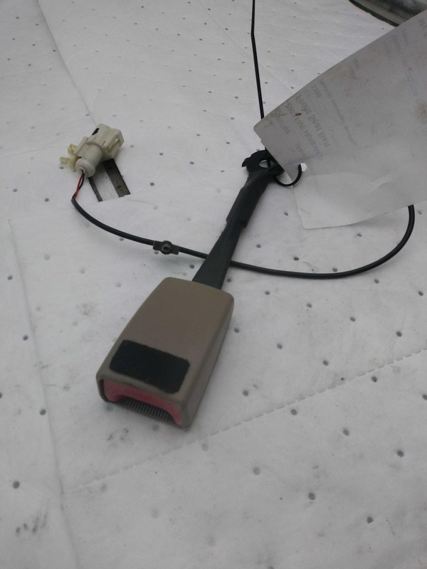 Used Front Right Seat Belt Front fits: 2007 Ford Five hundred bucket driver buck