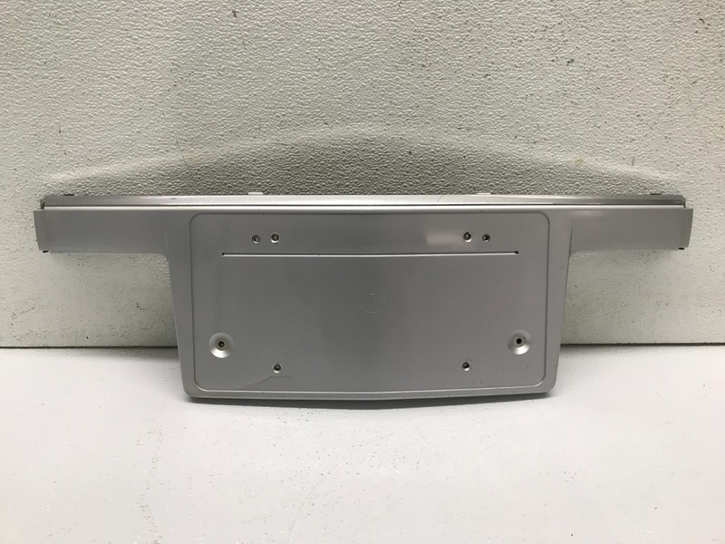 06-08 BMW E65 E66 750I 750LI FRONT BUMPER LICENSE PLATE HOLDER BRACKET MOLDING