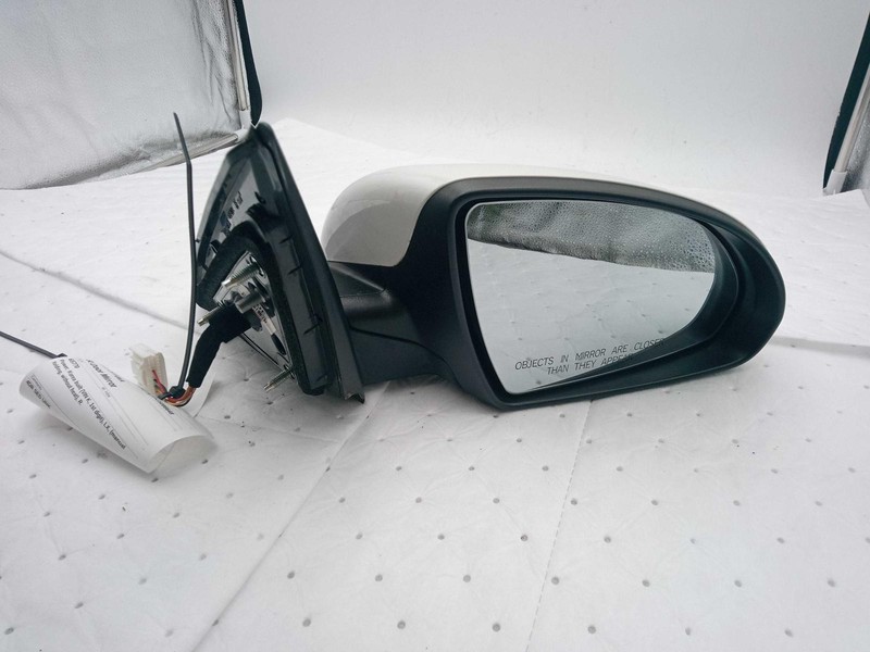 Used Right Door Mirror fits: 2016 Kia Optima Power Korea built VIN K 1st digit L