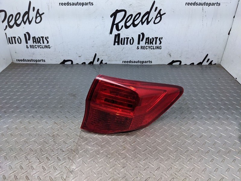 Passenger Right Tail Light Quarter Panel Mounted Fits 13-15 RDX 1172340