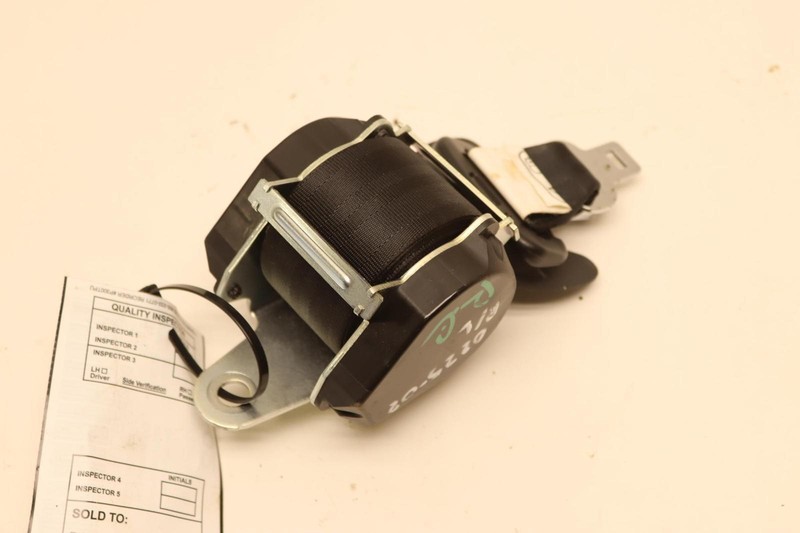 2018-2020 MITSUBISHI ECLIPSE CROSS REAR CENTER MIDDLE SEAT BELT OEM