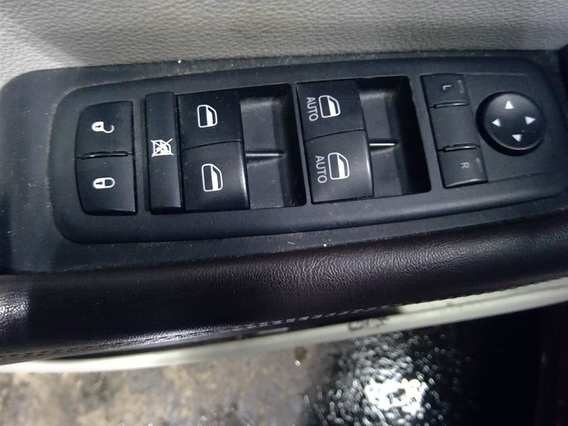 Driver Front Door Switch Driver's Master Fits 17-25 PACIFICA 1760789