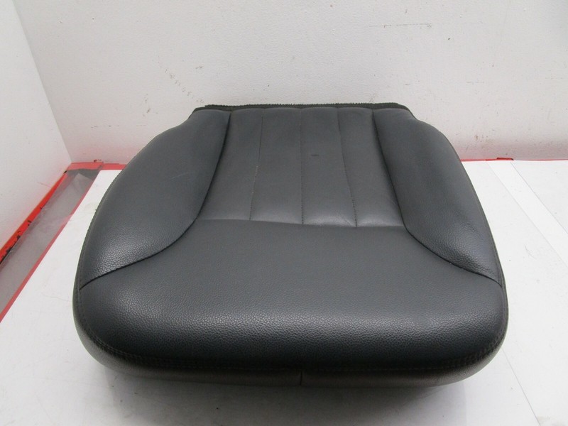 06-09 MERCEDES W251 R500 FRONT RIGHT PASSENGER SIDE SEAT LOWER CUSHION OEM