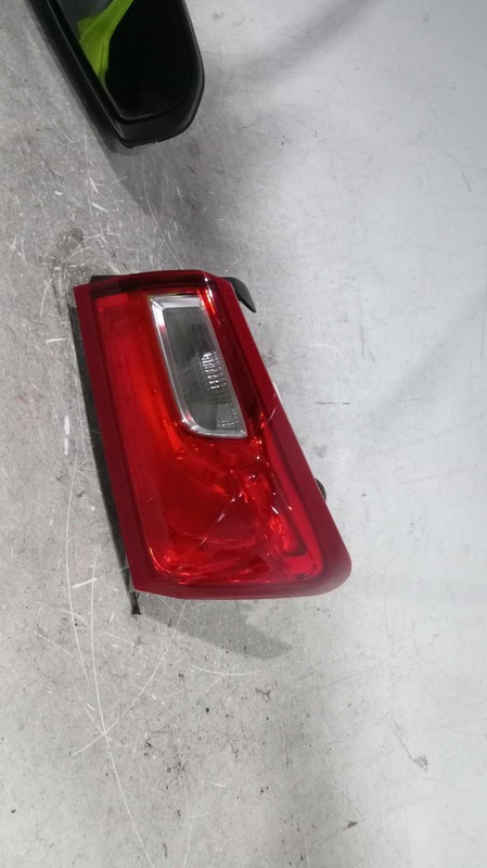 2016 Chevrolet Malibu Right Tail Light Assembly Black OEM Used 322824