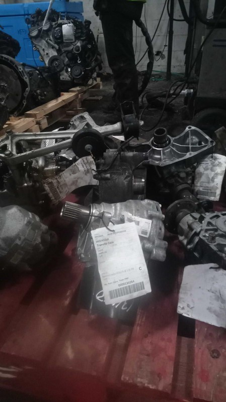 2023 Nissan Rogue Transfer Case Assembly 1.5L AWD OEM 14k Miles Black
