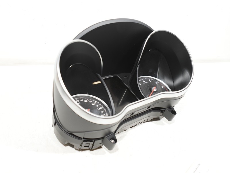 2015-2018 Mercedes Benz C300 W205 2.0L Speedometer Gauge Instrument Cluster OEM