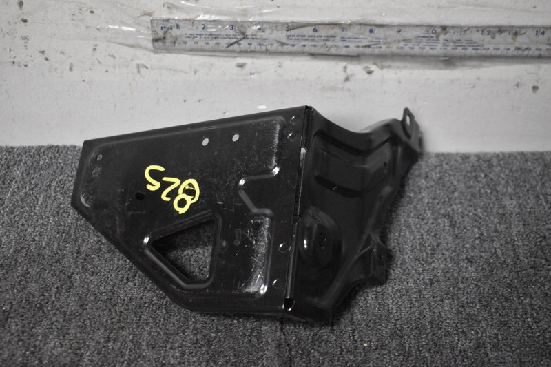 2016-2019 BMW X1 BUMPER BRACKET FACTORY OEM