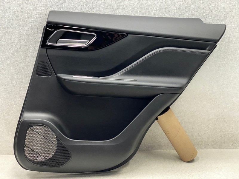 2017-2020 JAGUAR F-PACE REAR RIGHT PASSENGER SIDE DOOR PANEL ASSEMBLY OEM LOT791