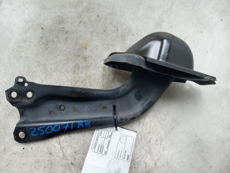 18-22 TOYOTA C-HR REAR PASSENGER RIGHT LOWER TRAILING CONTROL ARM