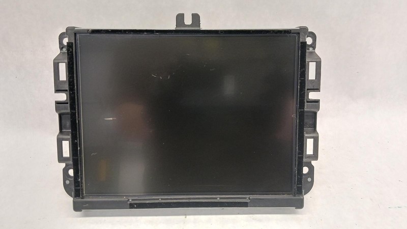 15 JEEP GRAND CHEROKEE 8.4" radio head unit w/o navigation OEM 1 Year Wnty!