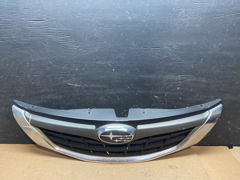 2009 to 2011 Subaru Impreza Sedan Front Upper Grille Grill Aftermarket V7144 DG
