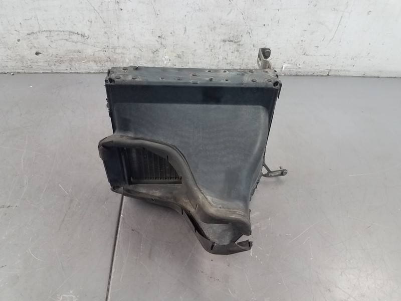 2012 Mercedes AMG E 63 Wagon Right Auxiliary Radiator Assembly #83055 P11