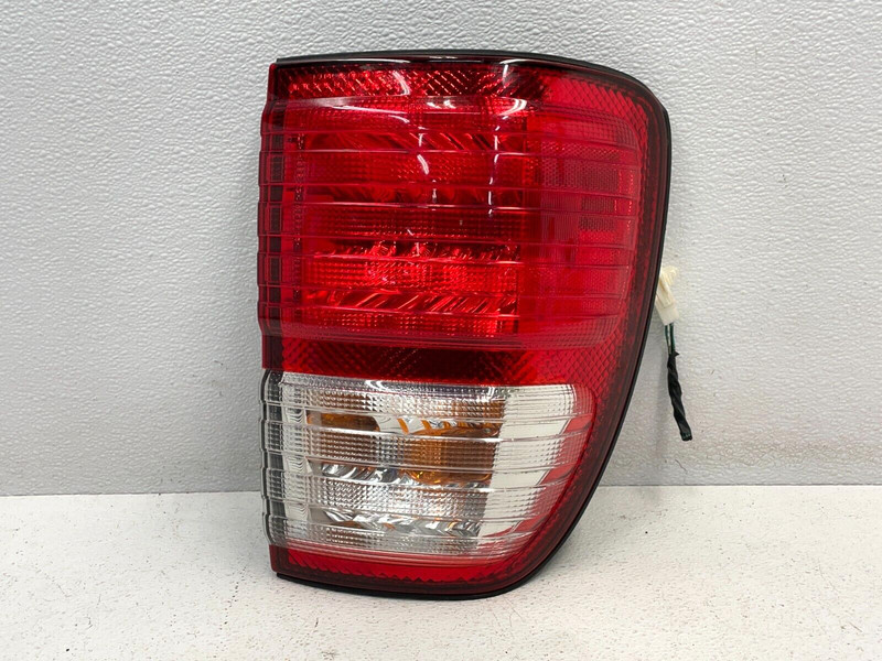 1998-2002 Lexus LX470 Rear Left Outer Taillight Tail Light Lamp 1535 OEM