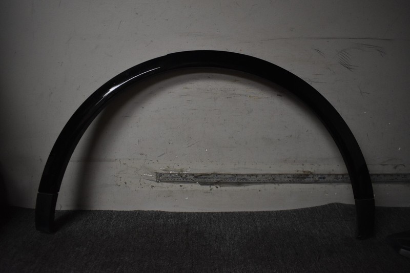 2019-2022 PORSCHE CAYENNE BASE WHEEL OPENING MOLDING FACTORY OEM