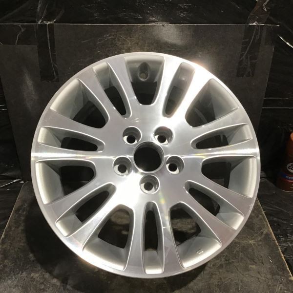 2007-2010 Toyota Sienna 69520 Wheel 17x6.5 14 Hole Silver Machined 4261108040