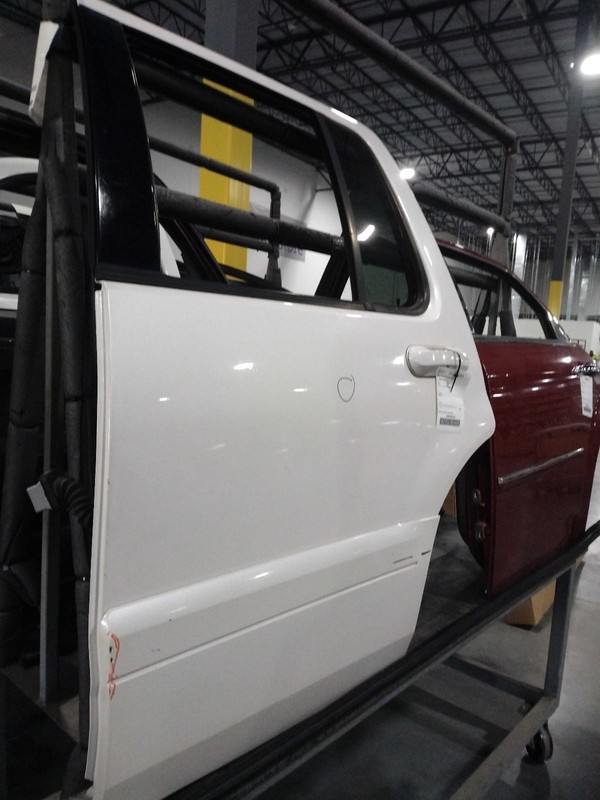 2010 Mercury Mountaineer Left Rear Door Tan, DING, 152K Miles, OEM Part