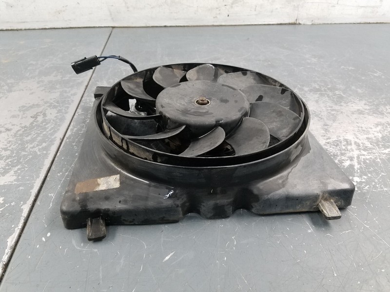 2000 Jeep Cherokee Sport XJ 4x4 Radiator Shroud Fan #2457 E1