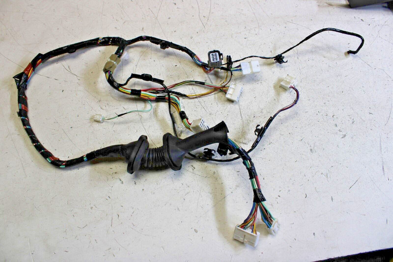 14- 19 Mitsubishi Outlander SportFront Right Door Wiring Harness