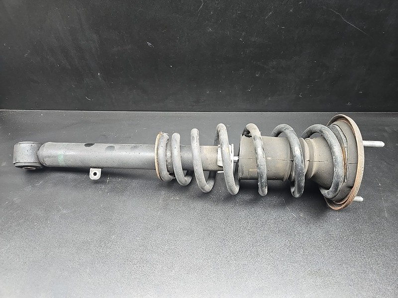 2002 - 2005 LEXUS SC430 CONVERTIBLE FRONT SUSPENSION SHOCK STRUT RIGHT