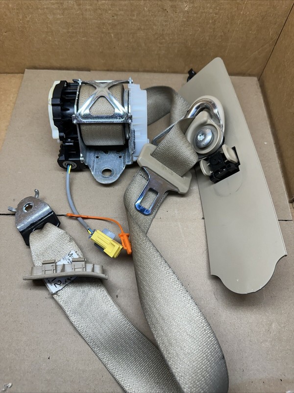 2011-2013 Escalade Silverado Tahoe Front Left Driver Seatbelt Retractor Tan