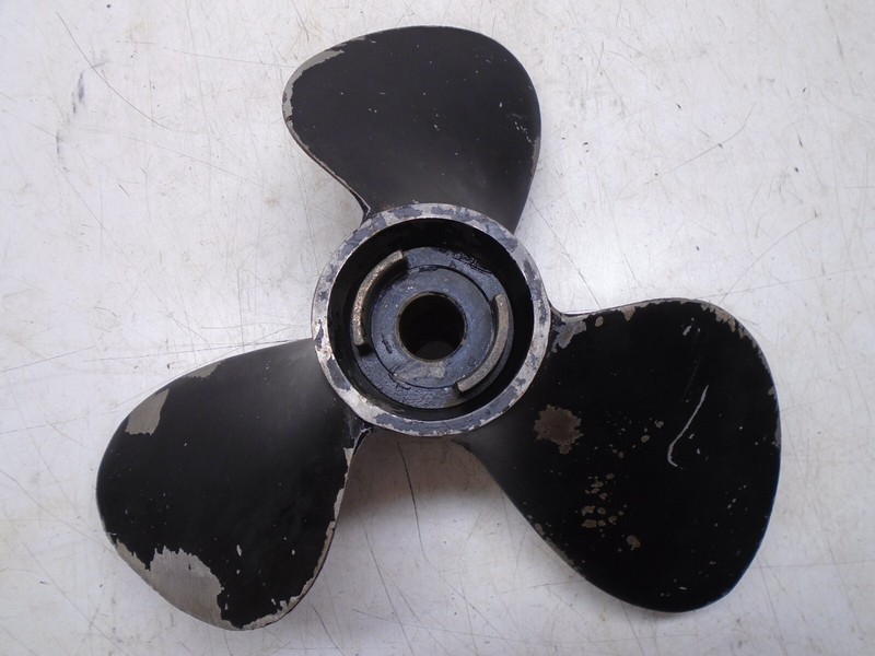K3 310213 OMC Johnson Evinrude Outboard Motor Propeller 14-1/4x22 3 blade RH