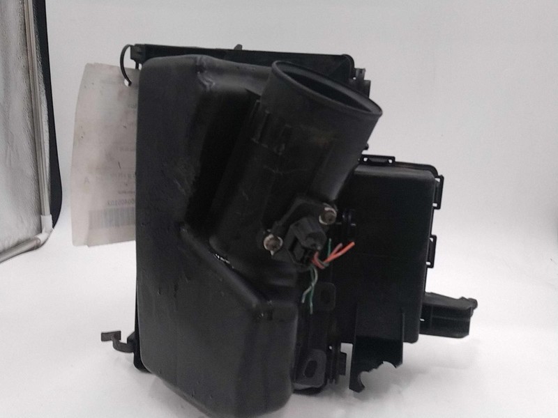 2012 Nissan Quest Air Cleaner Assembly OEM Black 165001AA0A 129K Miles