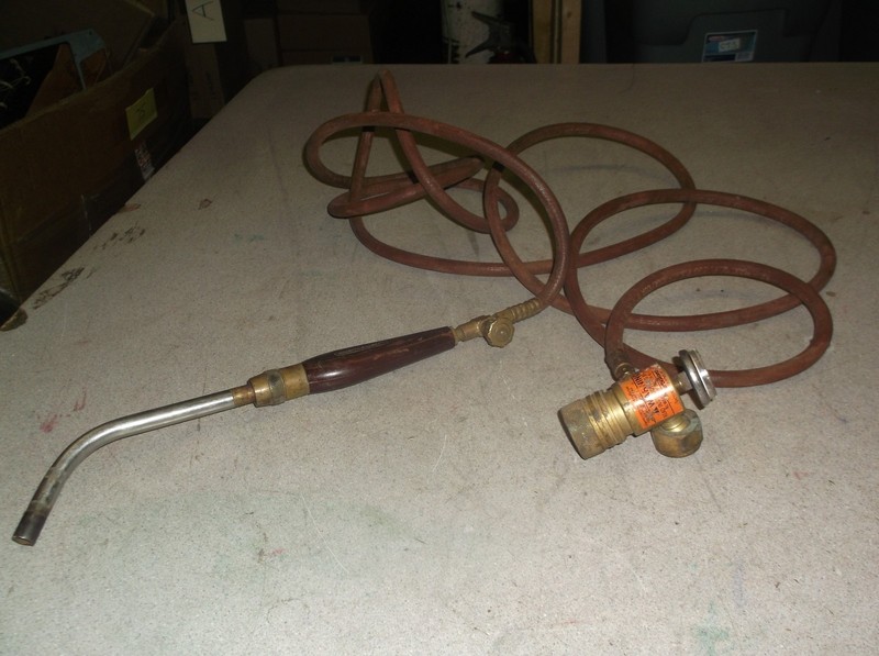 Prest-O-Lite TurboTorch Assembly w/ Gauge CGA-520 Victor Model AR-B