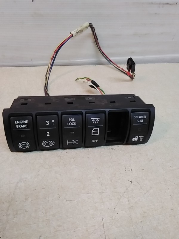 International Navistar 4057689C1 Switch Panel Dash Cluster
