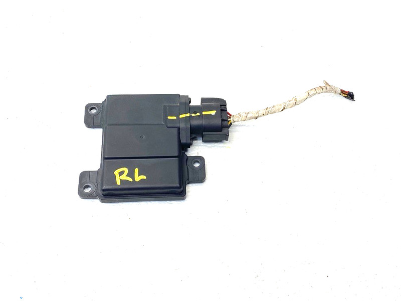 21-23 HYUNDAI ELANTRA N-LINE REAR LEFT BLIND SPOT RADAR SENSOR OEM #A0.66