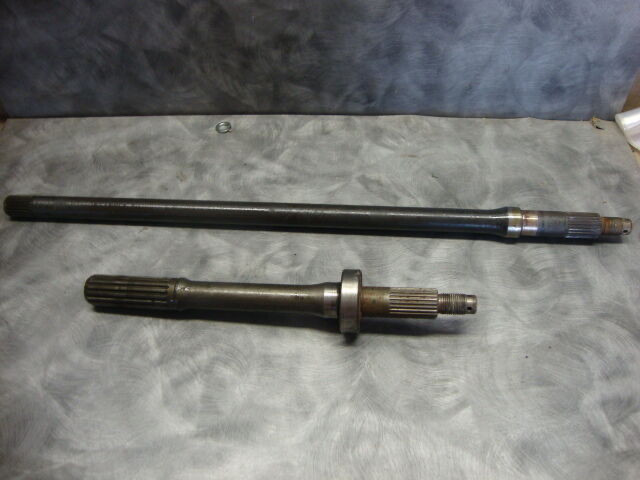 1986 Kawasaki Bayou ATV KLF 300 KLF300 4Wheeler Rear Axle Shaft Spline Rod K11