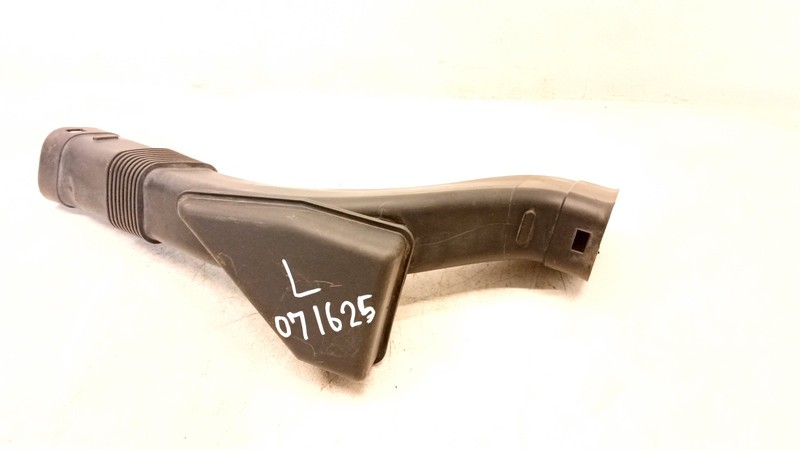 09-19 BMW F01 F02 750Li 550i GT 650i V8 4.4 ENGINE AIR INTAKE HOSE LEFT OEM 0716