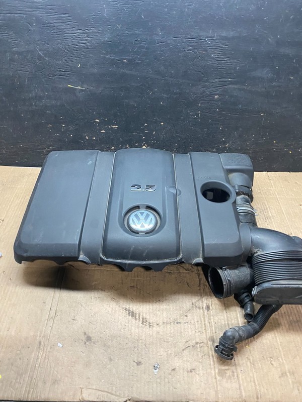 2005 - 2008 Volkswagen Jetta Beetle 2.5L Passat Engine Cover 07k129601j T4085 DG
