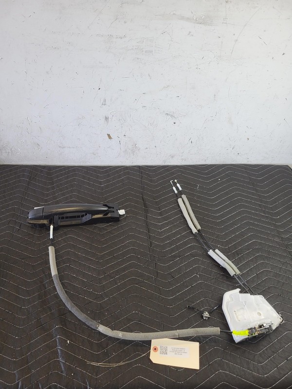 Used Oem Nissan Right Passenger Rear Door Lock Latch & Handle 2021-2025 Rogue