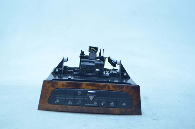 03-09 MERCEDES-BENZ W211 E500 DASH HEATED SEAT HAZARD SWITCH PANEL OEM