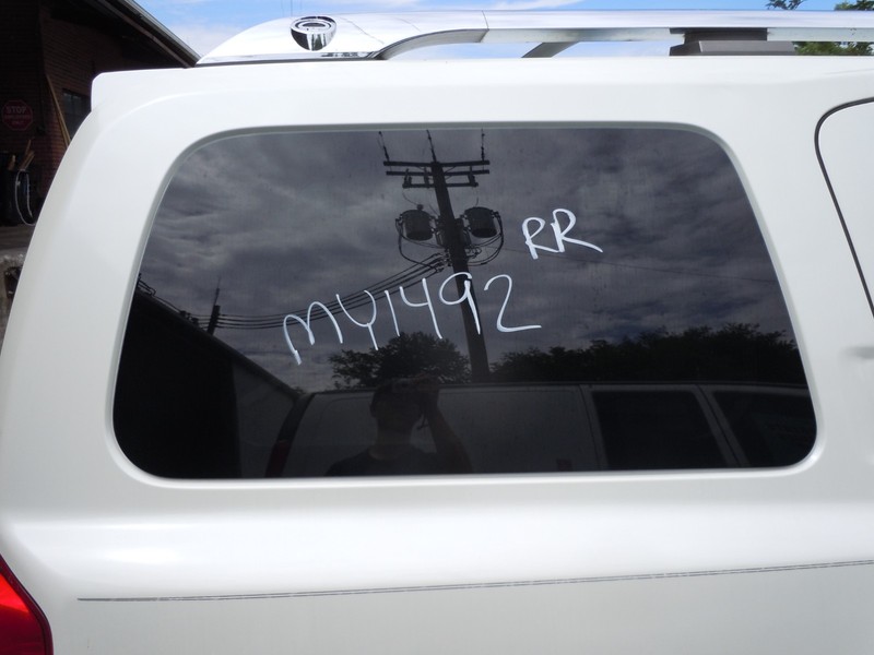 2004-2010 Infiniti QX56 Rear Quarter Window Glass Pass Right OEM Power Flip Out