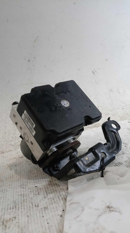 2015 Hyundai Sonata ABS Pump & Motor Assembly OEM Black 94K Miles NJ25-17750