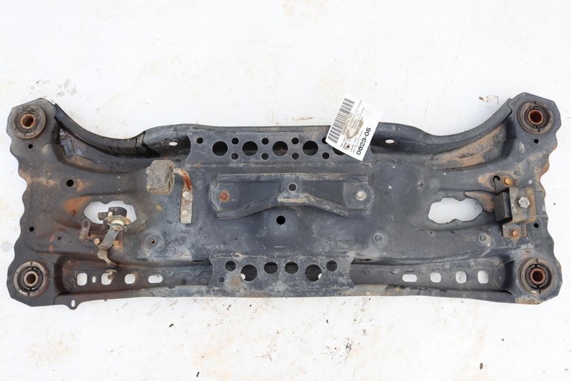 2012-2017 TOYOTA CAMRY 3.5L A/T REAR SUSPENSION SUBFRAME CROSSMEMBER OEM