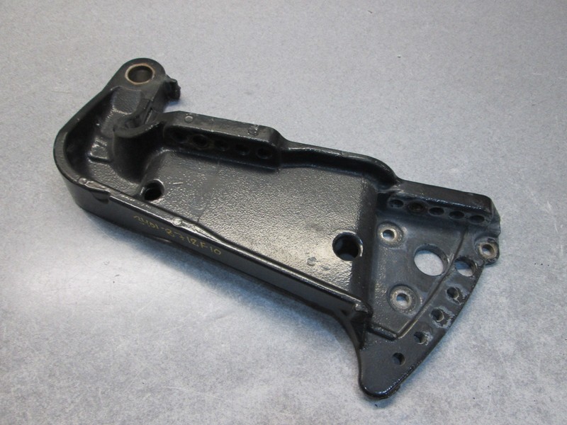 3401-8718F10 Mercury Force Outboard 75-200 Hp Starboard Transom Bracket 1992-98