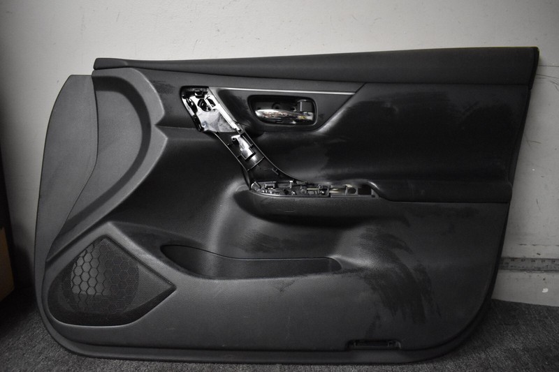 2013-2015 NISSAN ALTIMA RIGHT SIDE INTERIOR DOOR FACTORY OEM