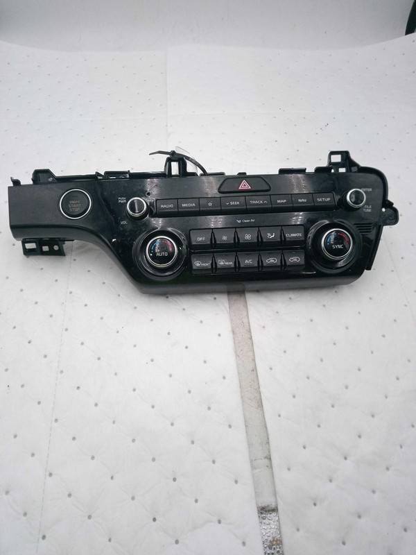 2018 KIA Sportage A/C Selector Switch OEM White 97250D9340 89000 Miles
