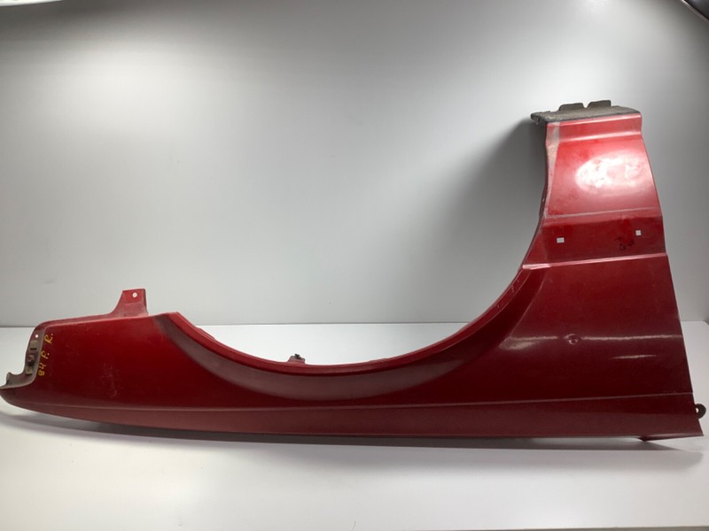 83-87 HONDA PRELUDE FENDER PASSENGER RIGHT SIDE 61111-SB0-671ZZ RED OEM