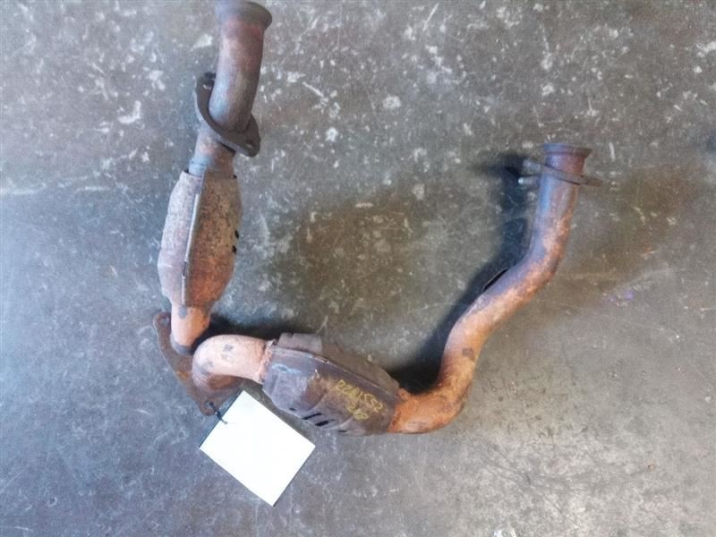 01-03 Ford Ranger 3.0L 4x4 Front Converter Pipe Assembly OEM 1L5Z-5F250-AA